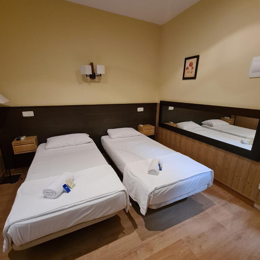 Hostal Oporto Madrid Eksteriør billede
