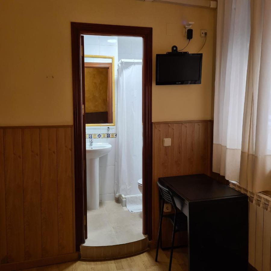 Hostal Oporto Madrid Eksteriør billede