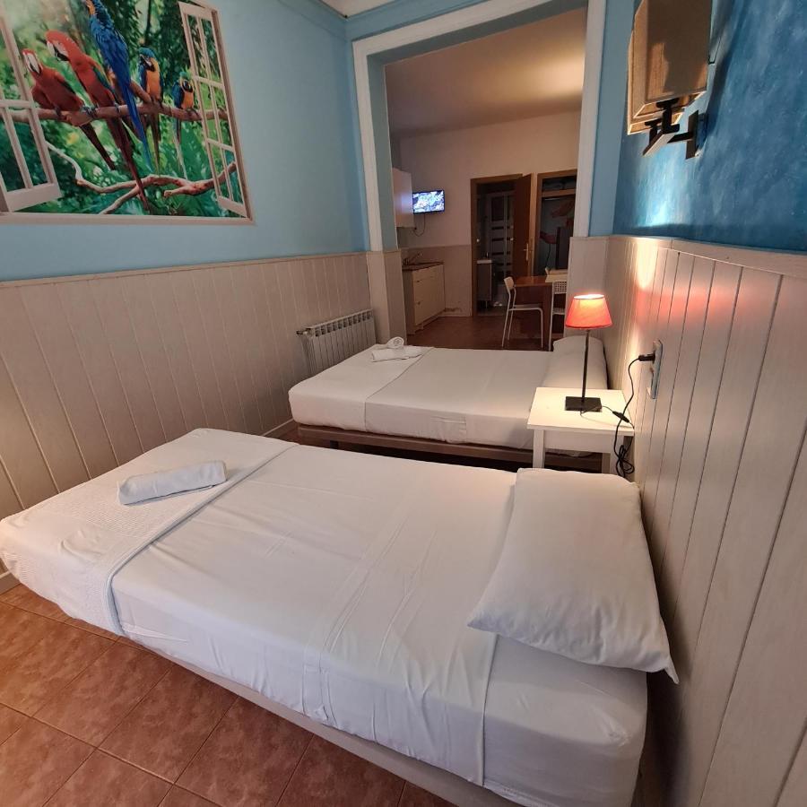 Hostal Oporto Madrid Eksteriør billede