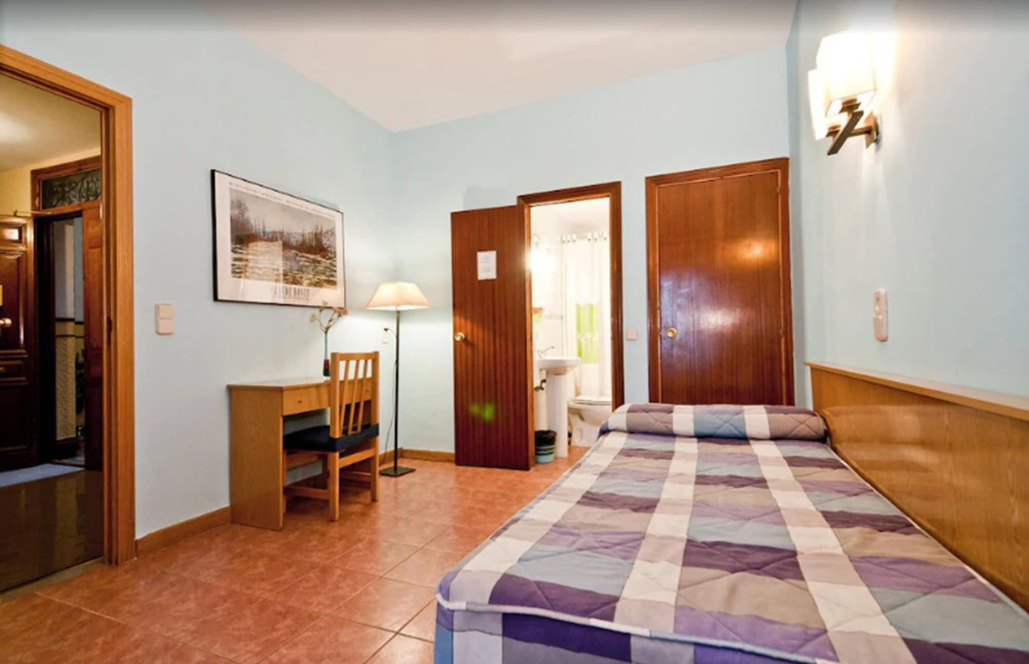 Hostal Oporto Madrid Eksteriør billede