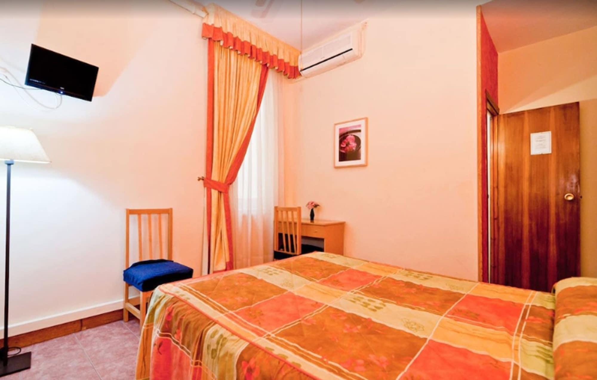 Hostal Oporto Madrid Eksteriør billede