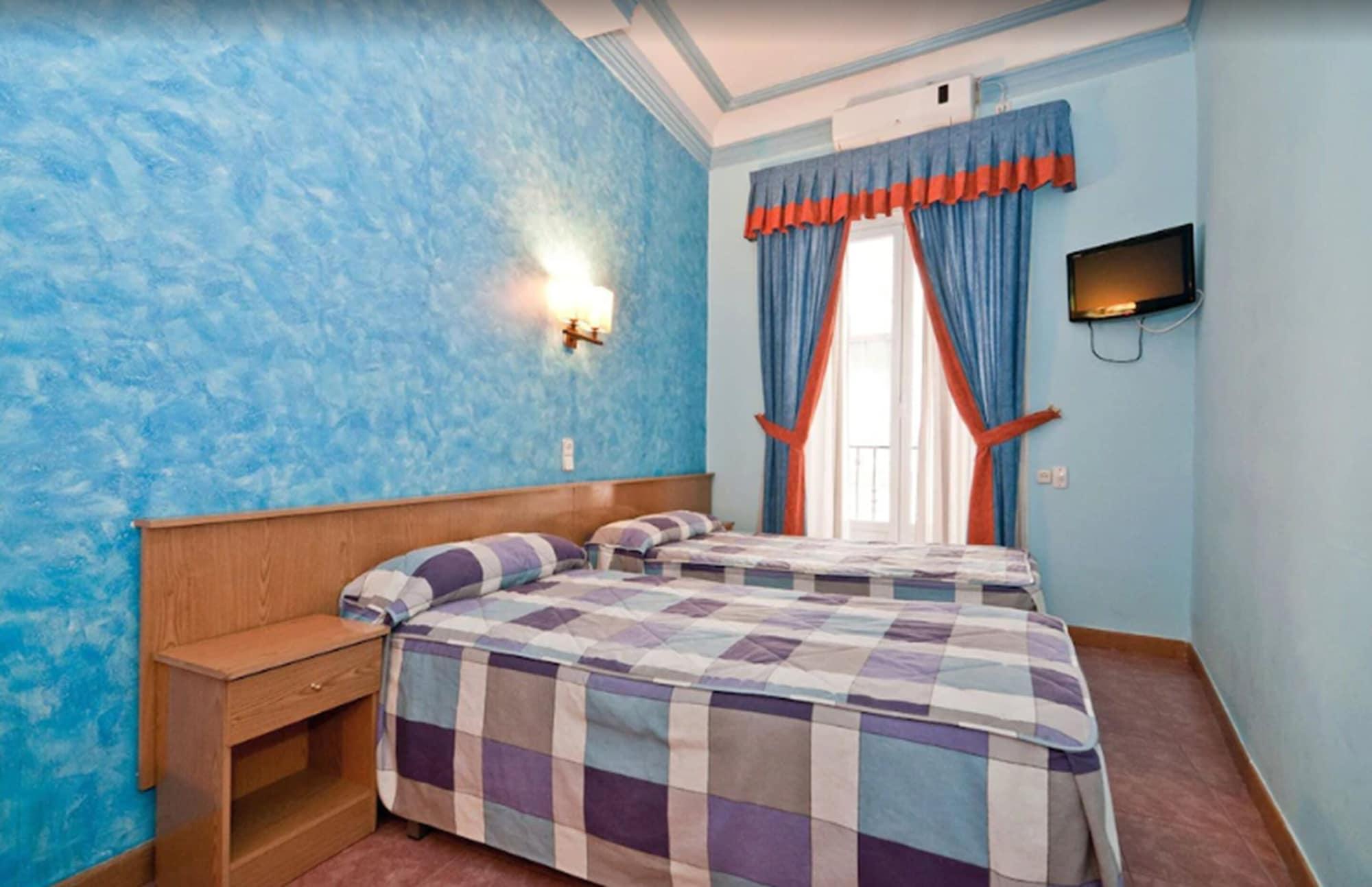 Hostal Oporto Madrid Eksteriør billede