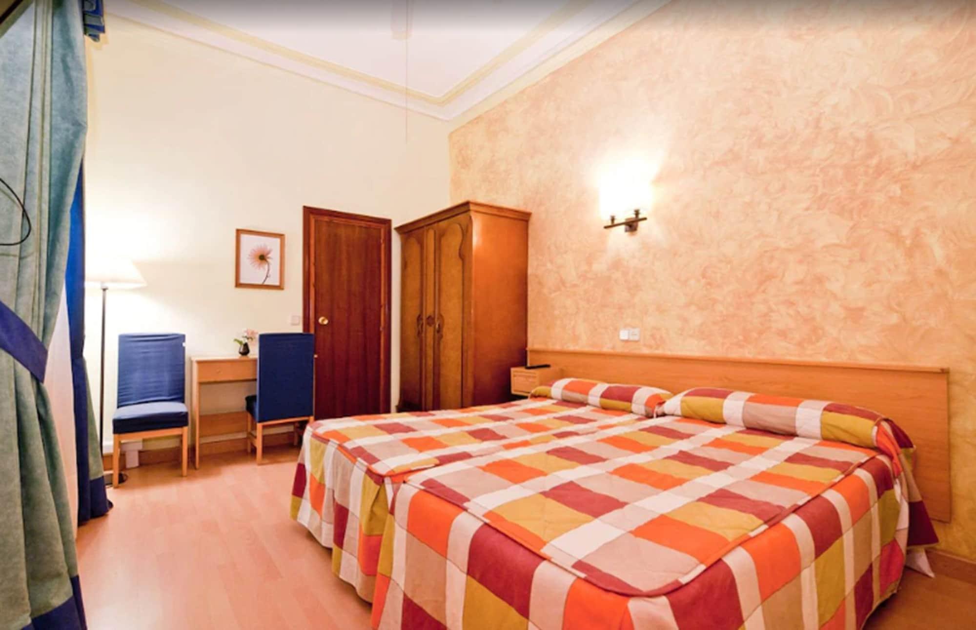 Hostal Oporto Madrid Eksteriør billede