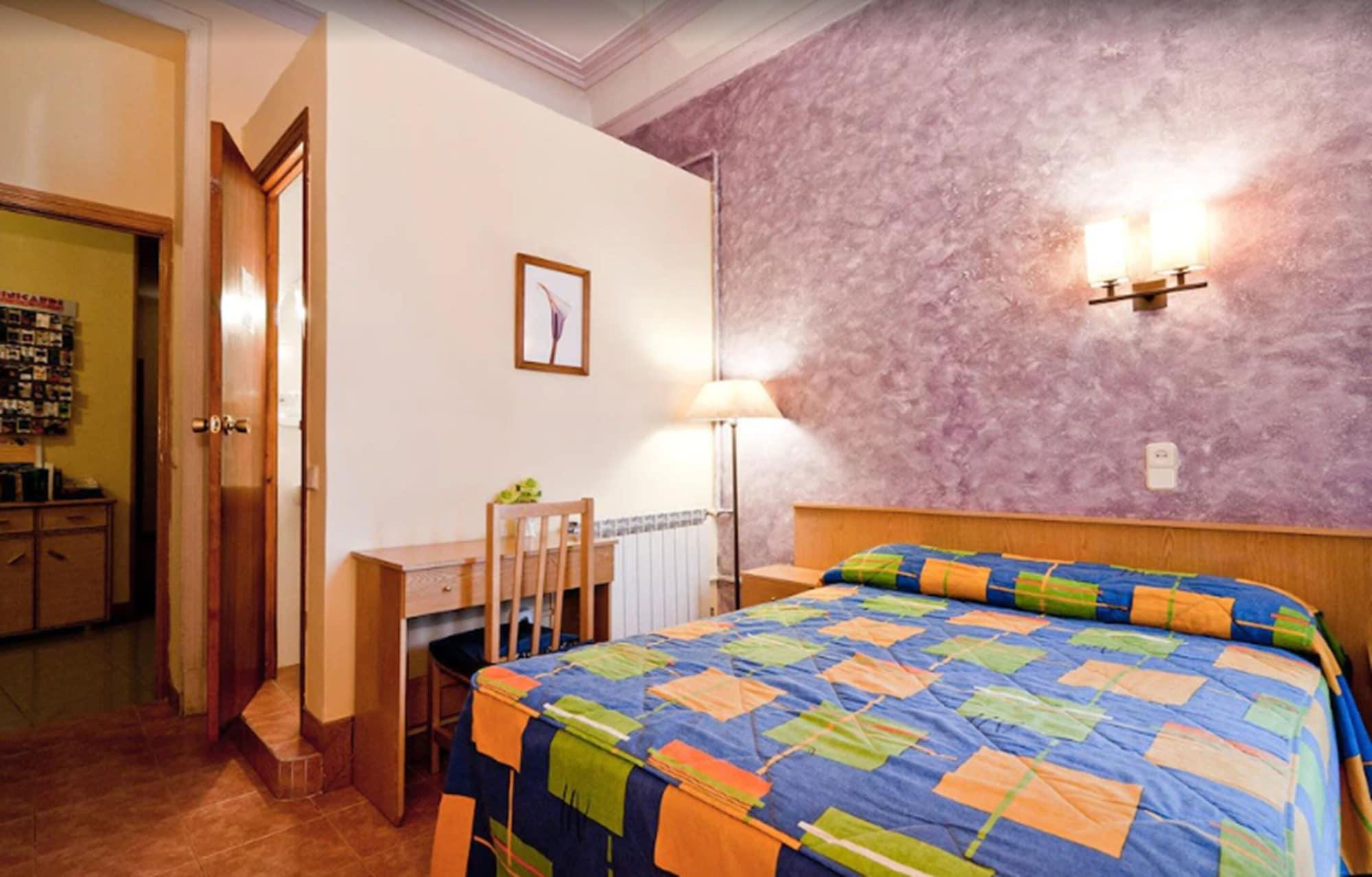 Hostal Oporto Madrid Eksteriør billede